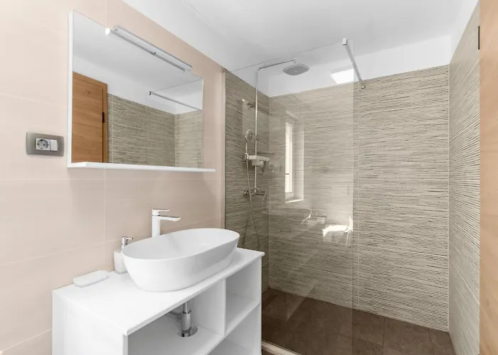فيلة In Istria With Heated Eco Pool بروتونيغلا