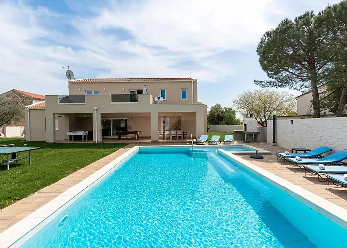 In Istria With Heated Eco Pool بروتونيغلا